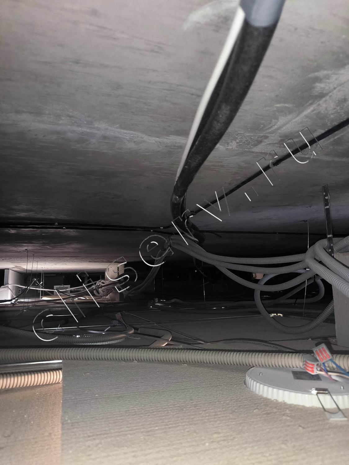 Аптека Горздрав, ул.Николая Озерова, 8к1: монтаж кондиционирования